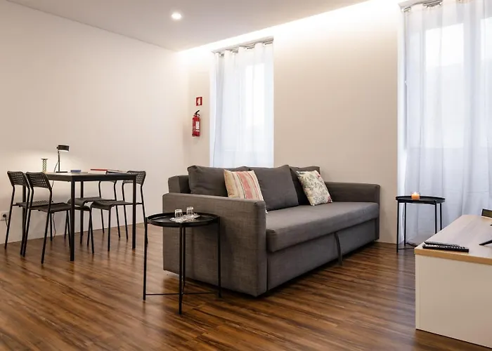 Cozy Figueira Daire *